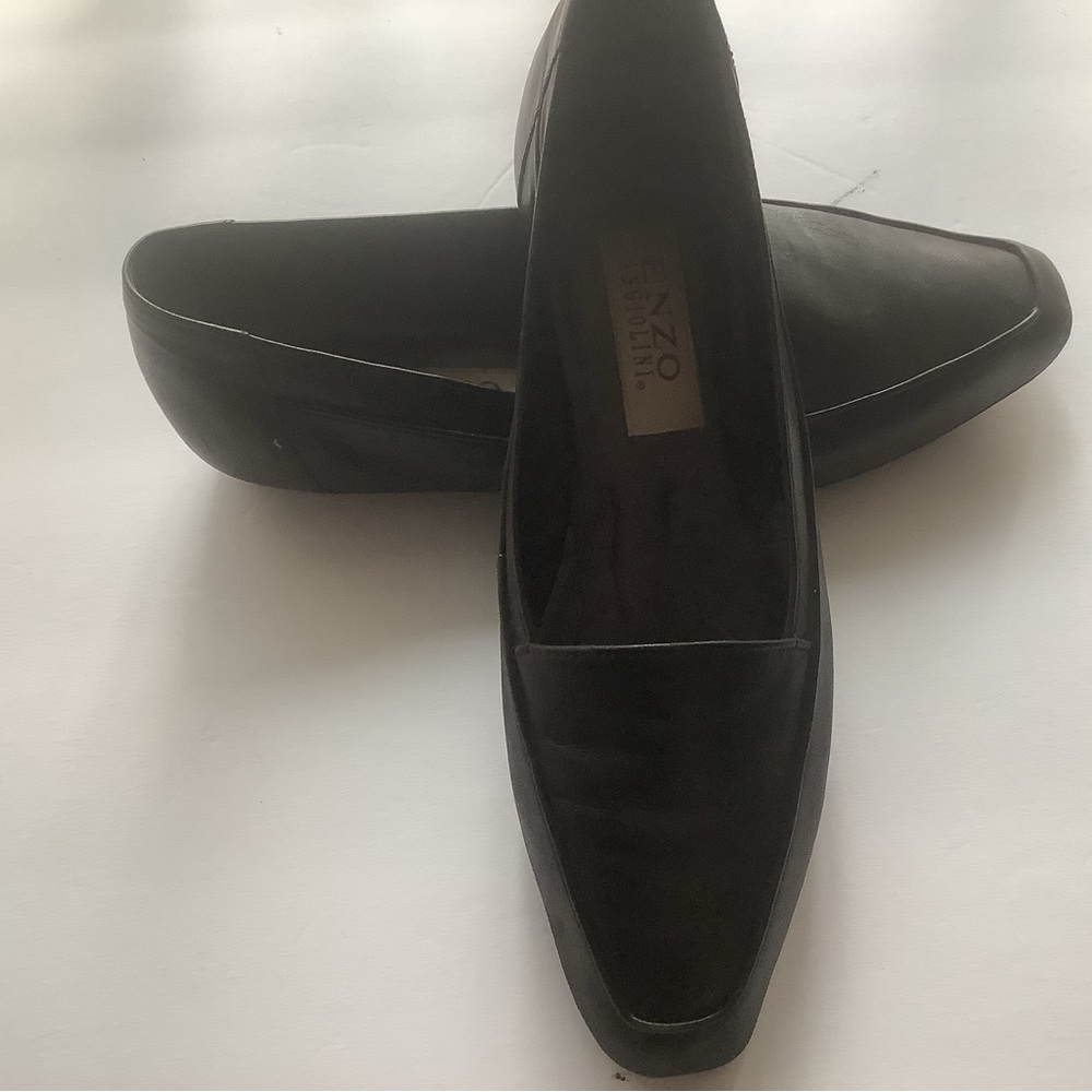 Enzo Angiolini Italian leather flats in black, excellent condition, size 9